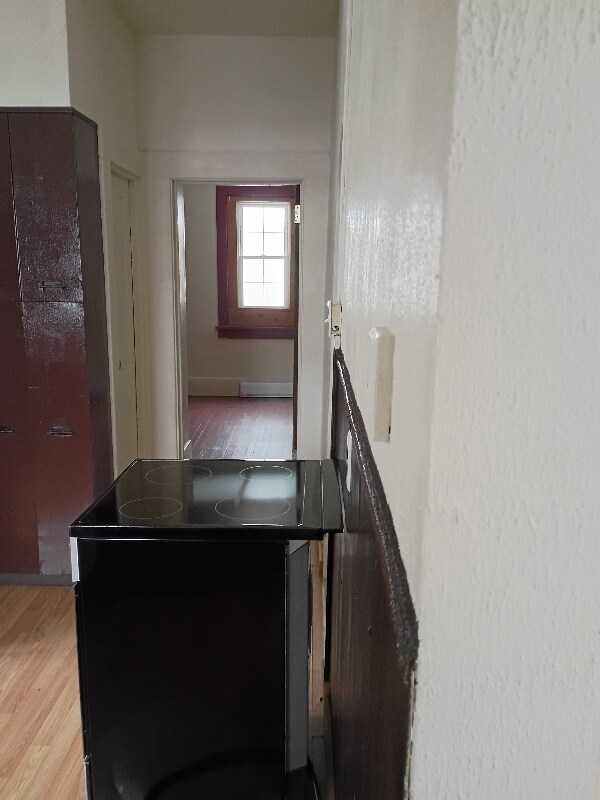 Foto del edificio - 613 S Ankeny Ave