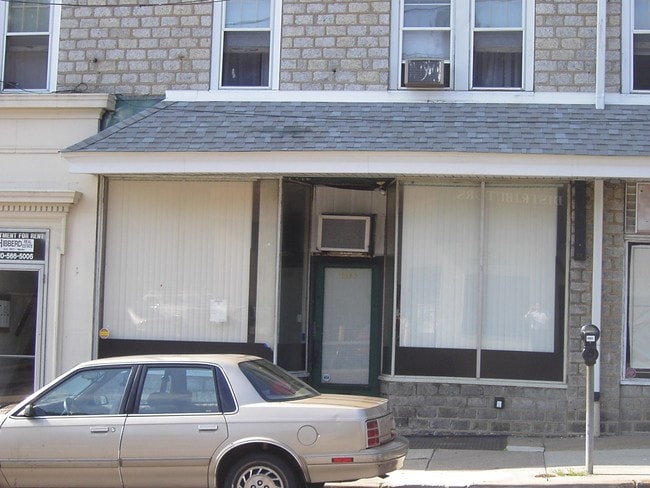Building Photo - 101 - 119 S State Rd