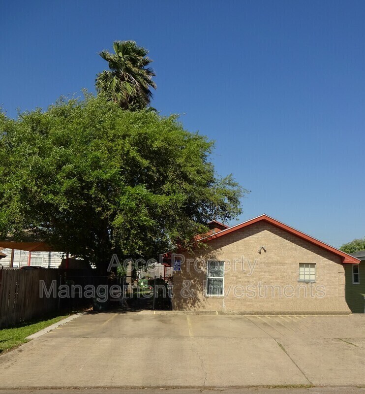 Foto principal - 1209 Keralum Ave