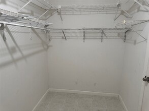 Building Photo - 6311 Dawnridge Dr