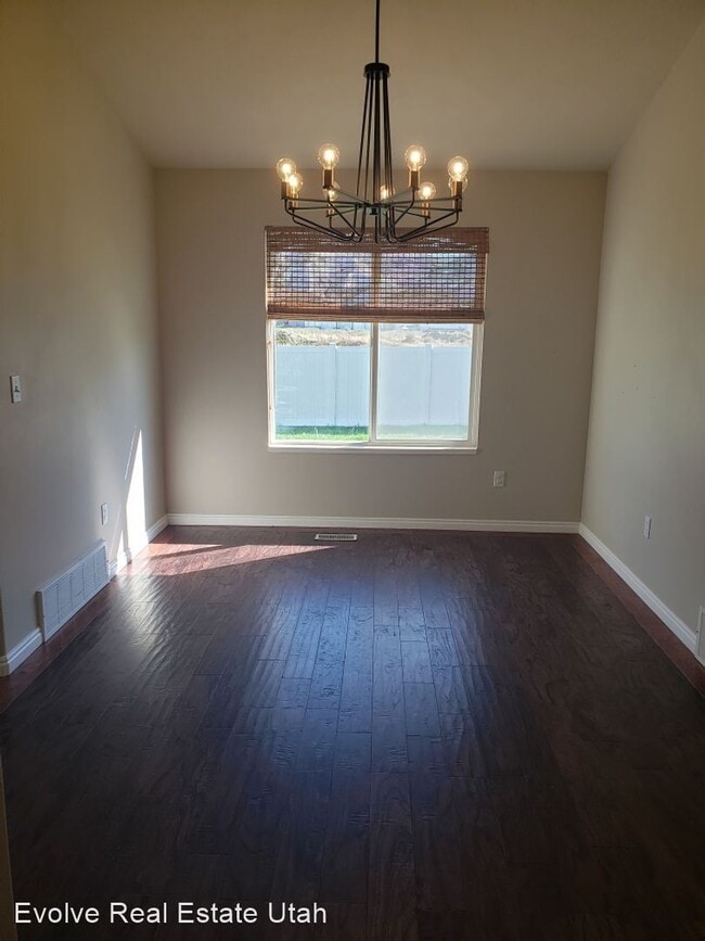 Building Photo - 6 br, 2.5 bath House - 2521 Goodnight Dr