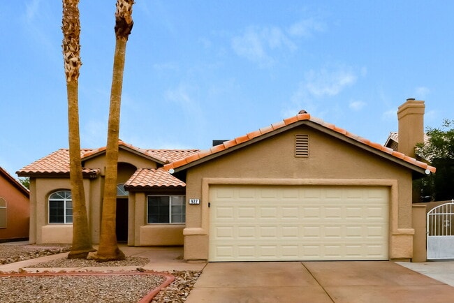 Building Photo - 922 Strider Dr