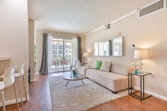 Building Photo - 38740 Tyson Ln