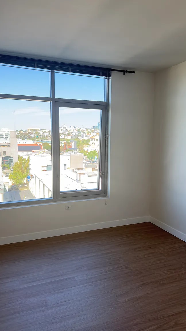 Foto del edificio - 425 W Beech St