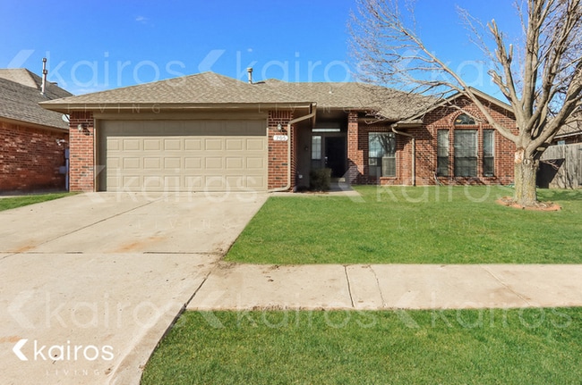 Building Photo - 705 SW 154th Pl