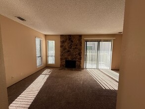 Building Photo - 731 Mikkelsen Dr