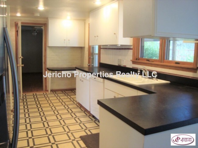 Foto del edificio - 2575 Bell Ct