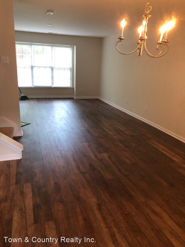 Foto del edificio - 2 br, 3 bath House - 9906 Jerome Court