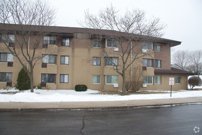 Building Photo - Ridgewood & Westridge Apartments