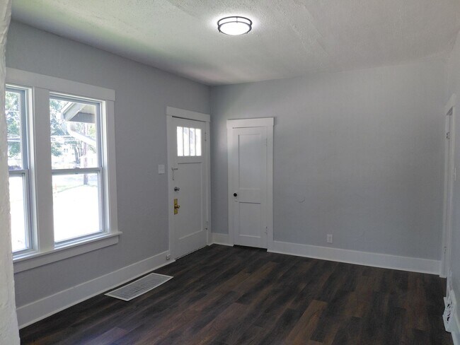 Foto del edificio - 1008 SW 17th St