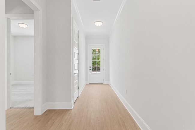 Building Photo - 287 J Hunter's Way S