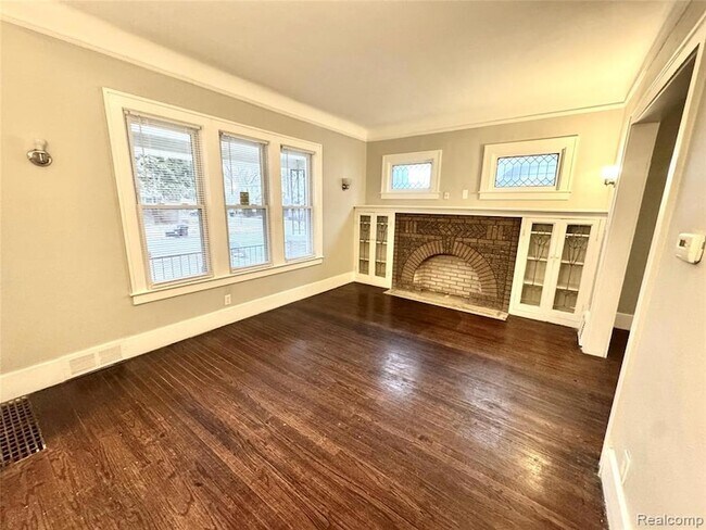 Foto del edificio - 14570 Lappin St