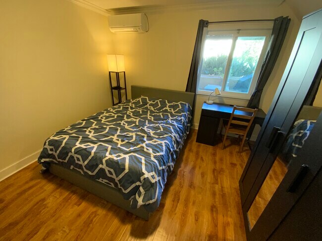 Bedroom - 3520 Lebon Dr