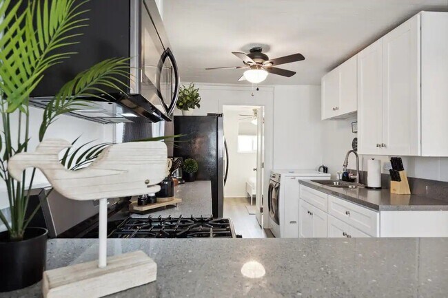 Foto del edificio - 2140 Reed Ave