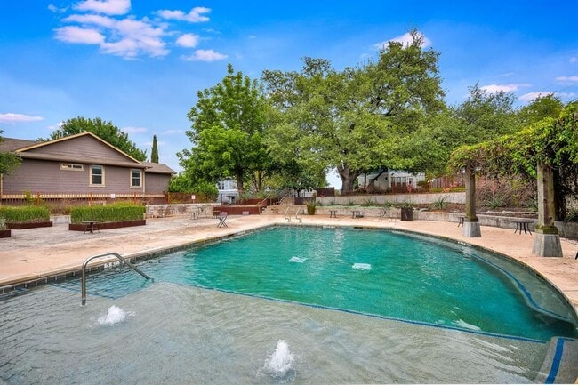 Foto del edificio - 2913 Saville Loop