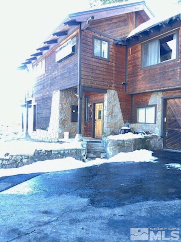 Foto del edificio - 816 Jeffrey Ct