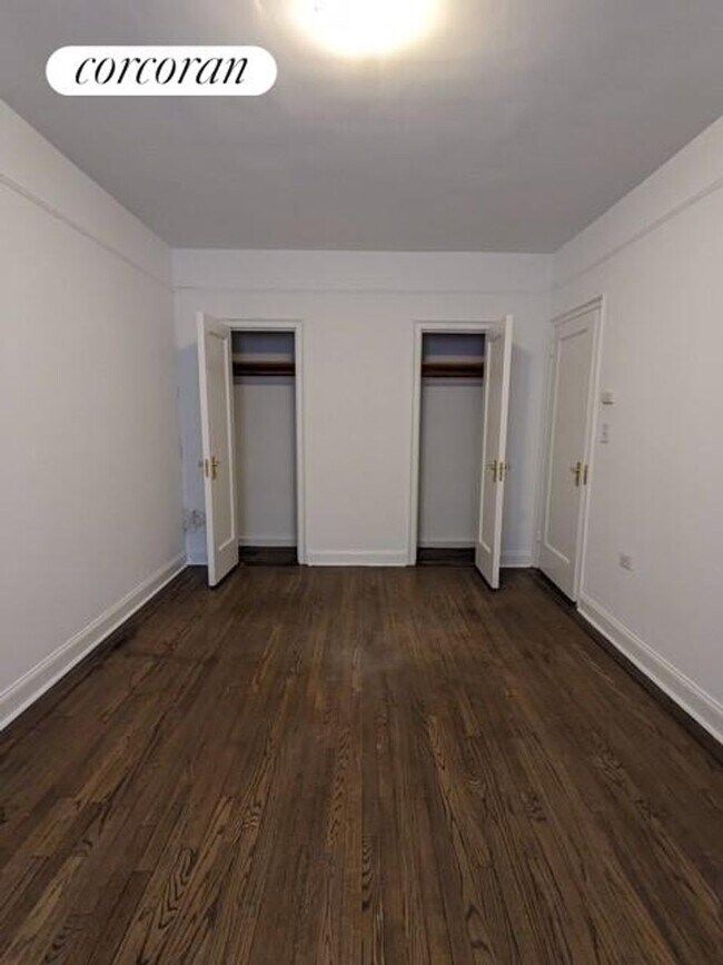 Foto del edificio - 779 Riverside Dr