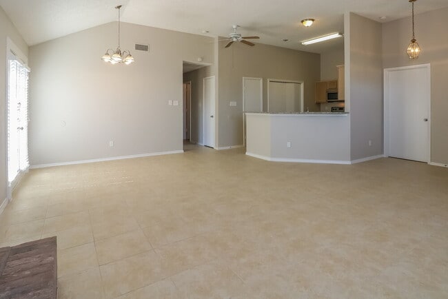 Foto del edificio - 1521 Becky Ln