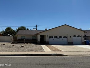 Building Photo - 5401 E Beck Ln