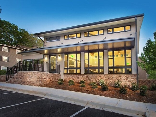 Building Photo - ARIUM Morgan Falls