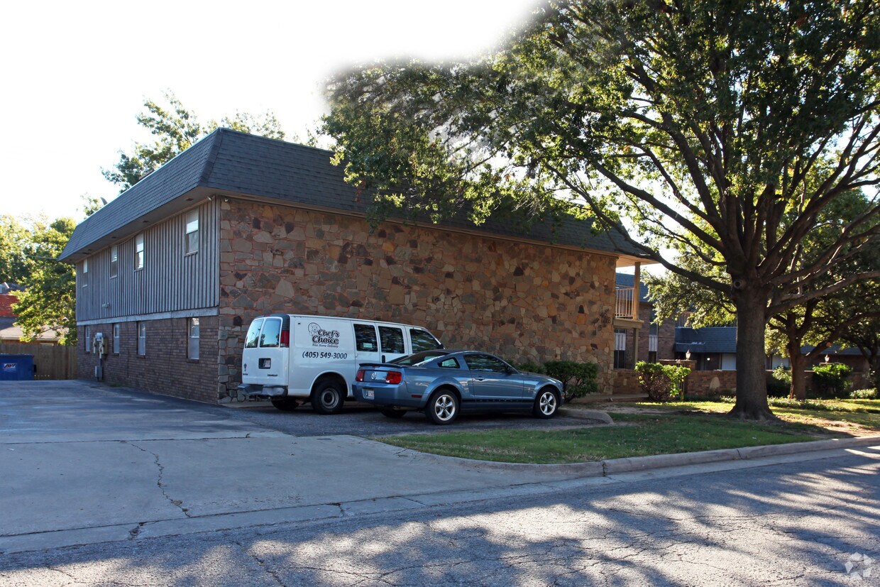 Foto del edificio - 4304-4308 NW 42nd Ter