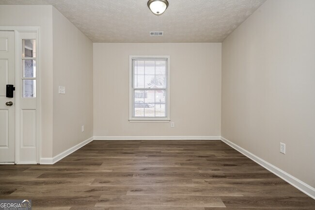 Foto del edificio - 25 Willow Tree Terrace