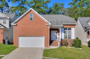 Primary Photo - 2909 Aylesbury Dr