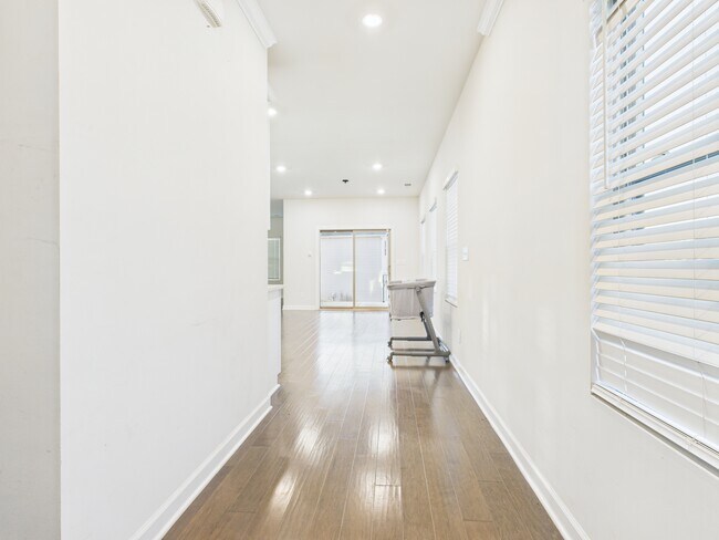 Photo - 6725 Good News Dr House