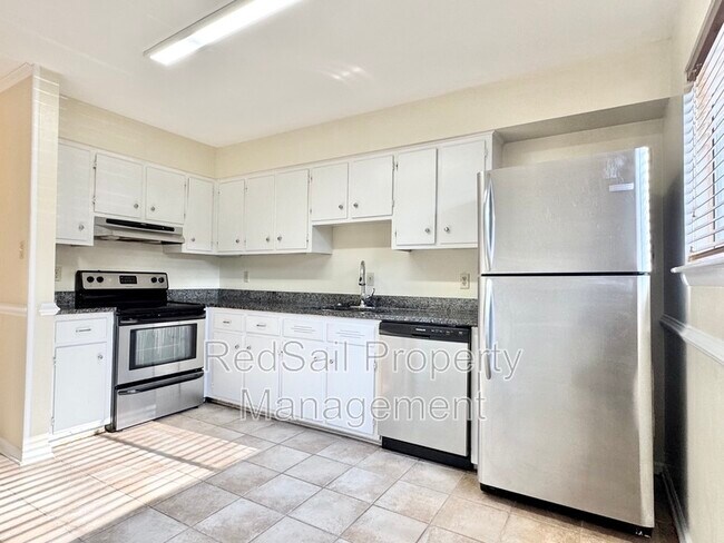Building Photo - 1067 Willow Green Dr
