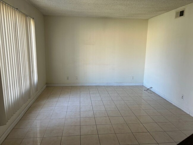 Foto del edificio - 773 Windwood Dr