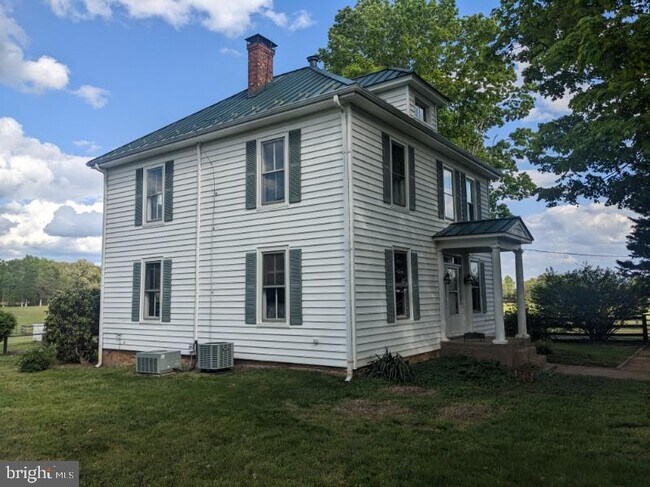 Foto del edificio - 22333 Zachary Taylor Hwy