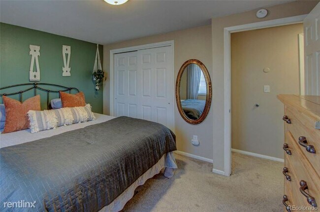 Building Photo - 3 br, 2 bath House - 627 Mount Evans St