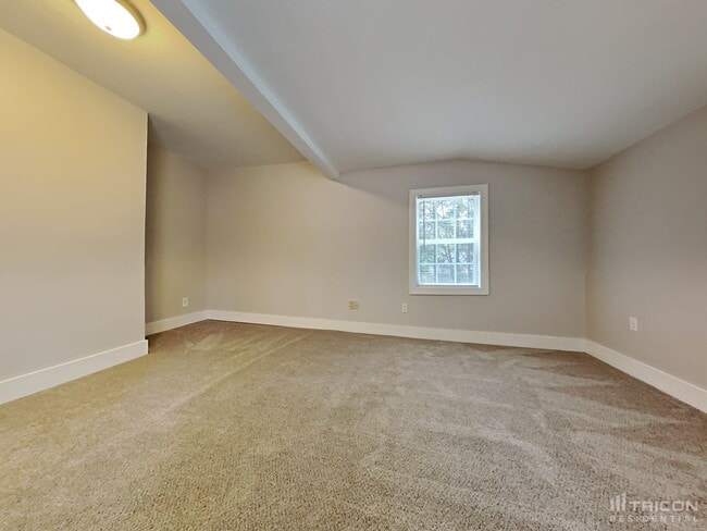 Foto del edificio - 408 Crested View Dr