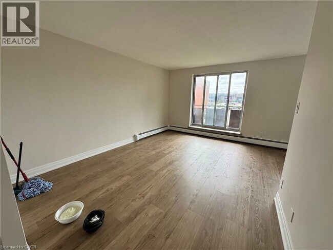 Photo du bâtiment - 105 Tia Dr