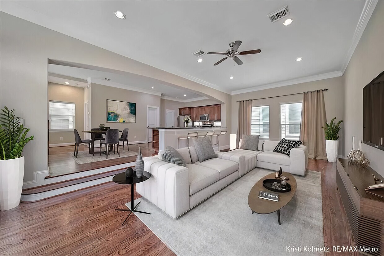 Photo - 1033 W 23rd St (Houston, TX)