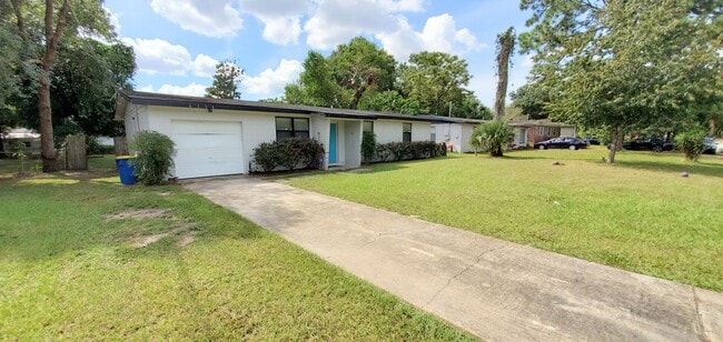 Building Photo - 3 Bedroom Home In Alrington!