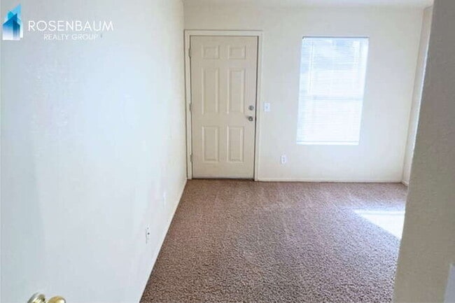 Building Photo - 8281 W Sandy Ln