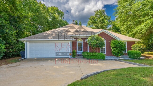 Building Photo - 28 Redwood Dr