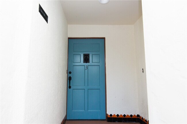 Foto del edificio - 711 W 6th St
