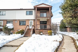 Building Photo - 1001 Edison Glen Terrace