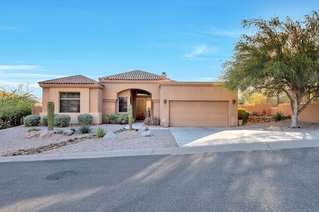 Foto del edificio - Discover Luxury Living at McDowell Mountai...