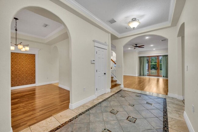 Building Photo - Gorgeous Winter Park Home
