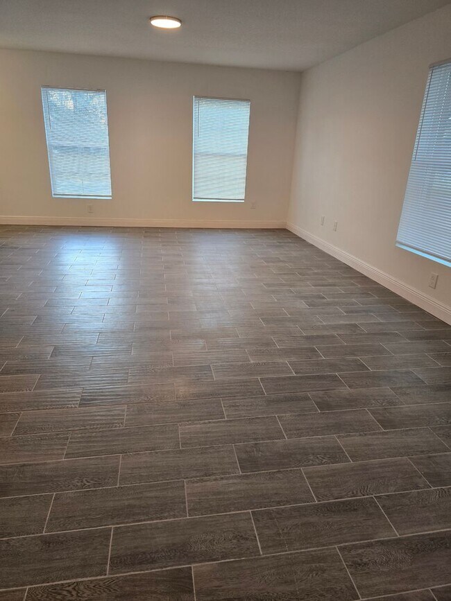Foto del edificio - Brand-New 3/2 Townhouse in Lakeside!!!
