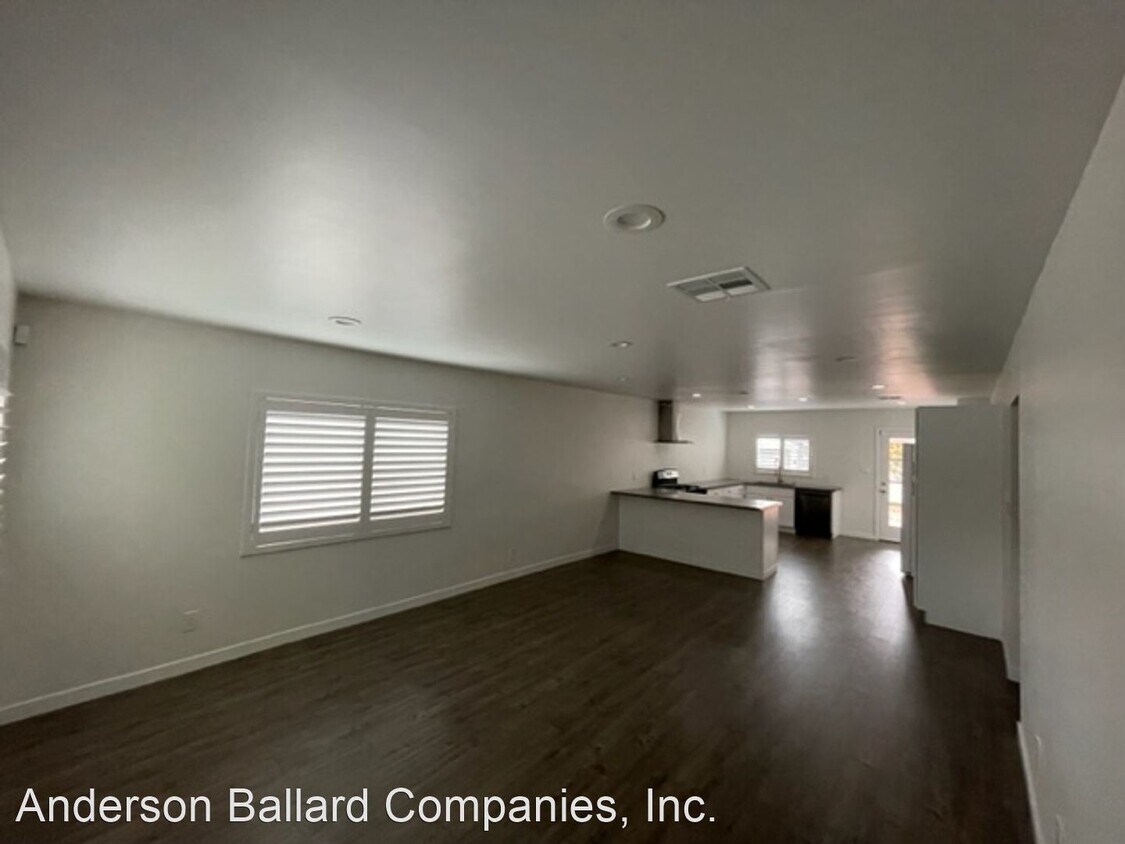 Primary Photo - 2 br, 2 bath House - 3228 Estara Avenue