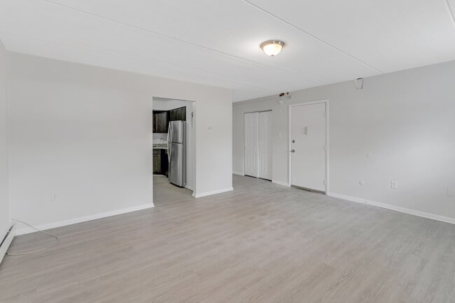 Building Photo - Glenmore Place Apartments