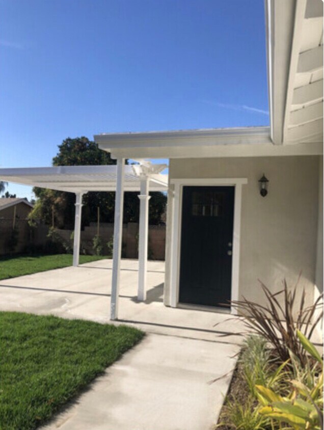 Primary Photo - 12418 Rose Dr