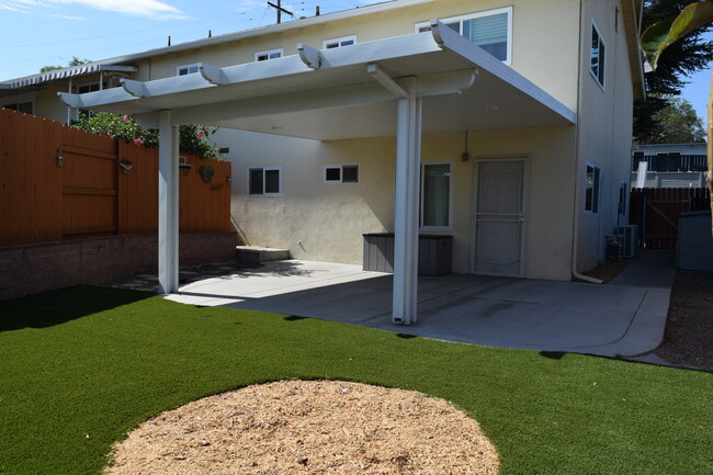 Building Photo - 6789 Alamo Way