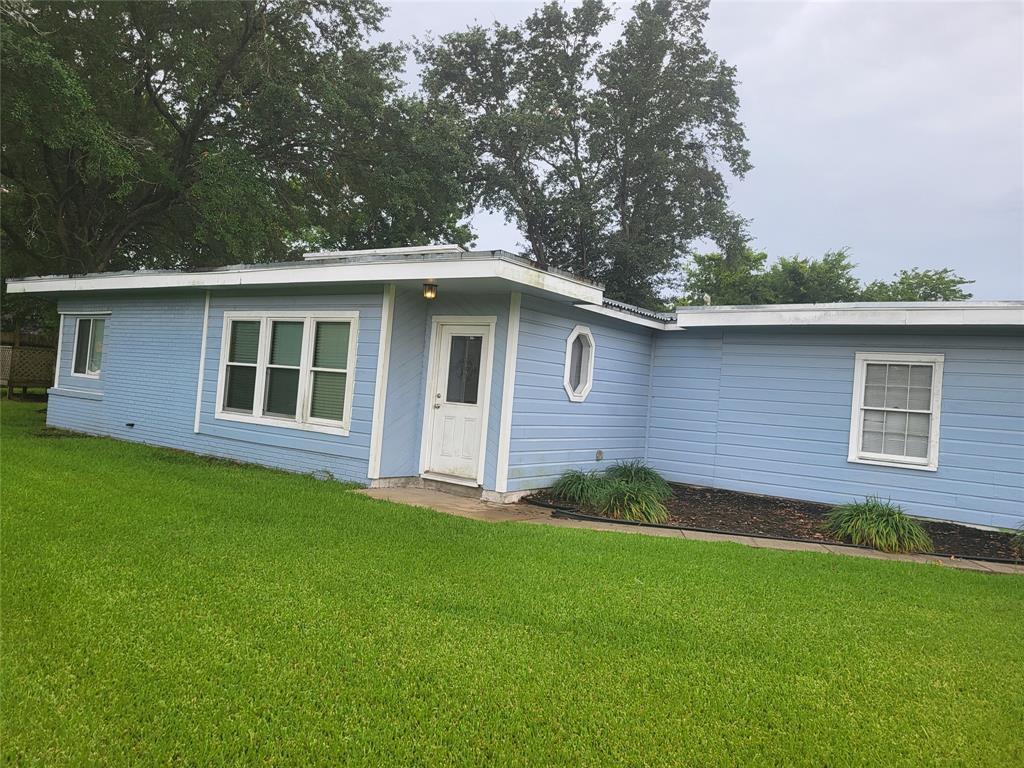 Foto principal - 601 23rd St N