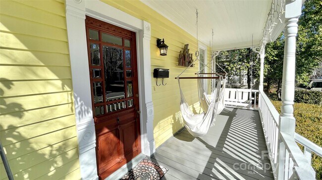 Foto del edificio - 513 N Pine St