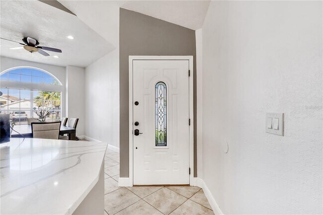 Foto del edificio - 107 Blue Indigo Ct